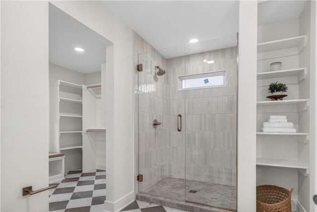 9112 Reeds Drive, Overland Park, KS 66207