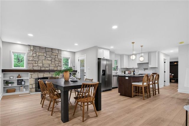 9112 Reeds Drive, Overland Park, KS 66207