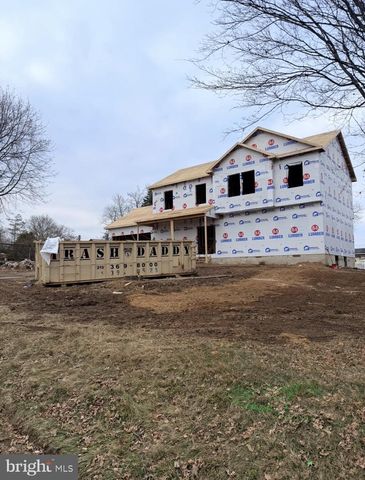 54 GERMAN AVE, Newtown, PA 18940