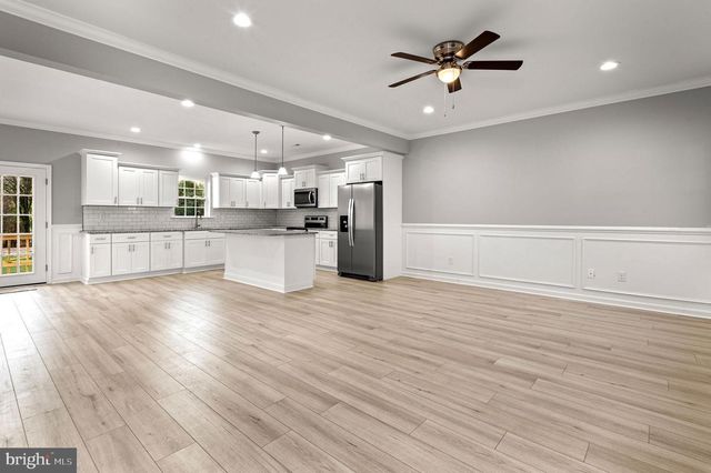 54 GERMAN AVE, Newtown, PA 18940