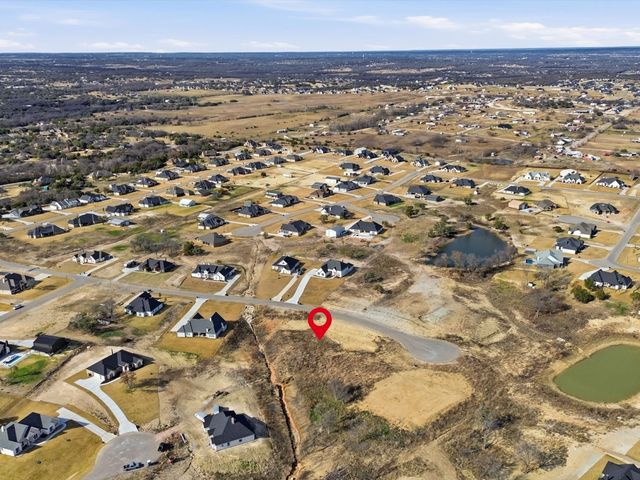 826 Wind River Pass, Azle, TX 76020