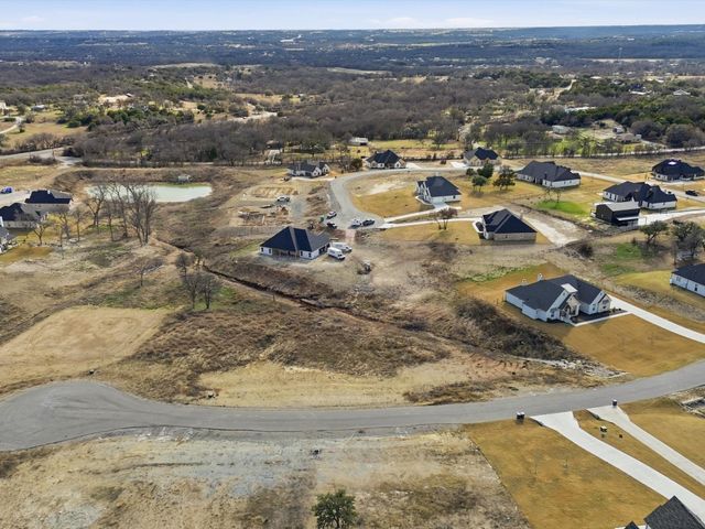 826 Wind River Pass, Azle, TX 76020