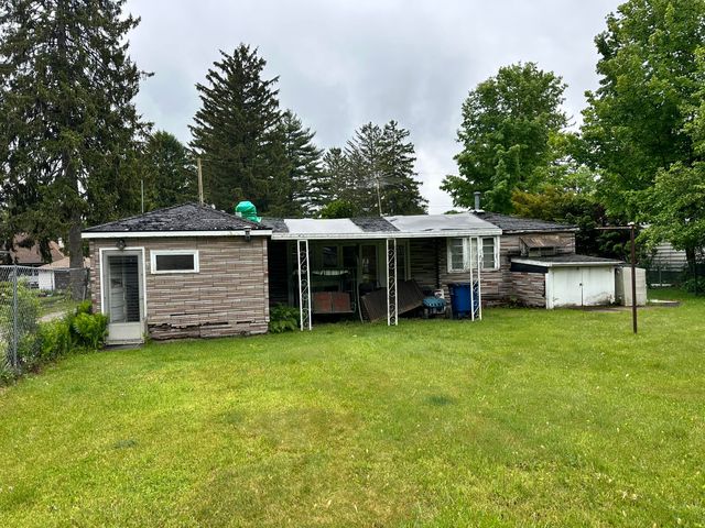 7692 N Huron Trail, Rolling Prairie, IN 46371