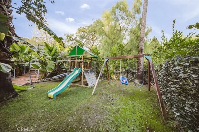 2255 E Chevy Chase Drive, Glendale, CA 91206