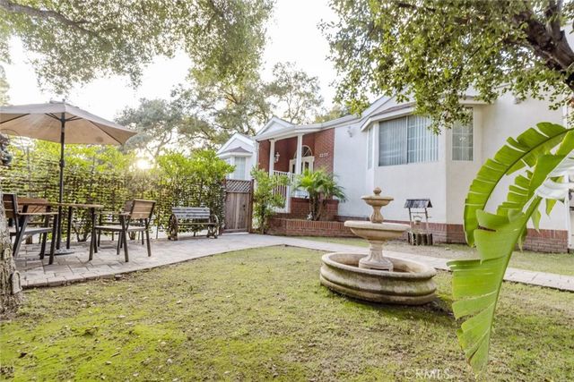 2255 E Chevy Chase Drive, Glendale, CA 91206