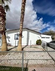 5988 Castlemont Avenue, Las Vegas, NV 89156