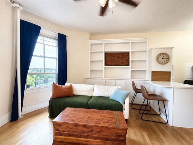 244 Beacon St 3C, Boston, MA 02116