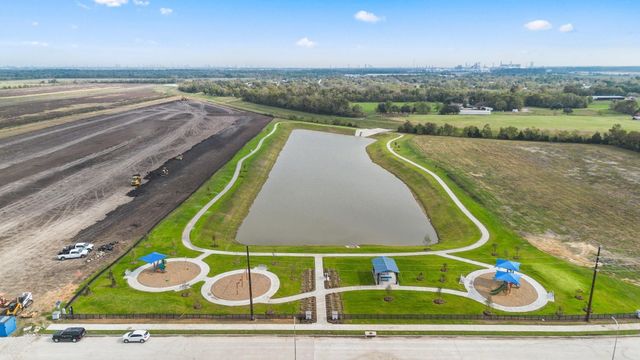 9015 Cedar Crescent Drive, Baytown, TX 77521