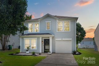 1911 Almond Hills Drive, Charlotte, NC 28262