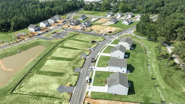 712 Lazy Elm Lane, Aberdeen, NC 28315