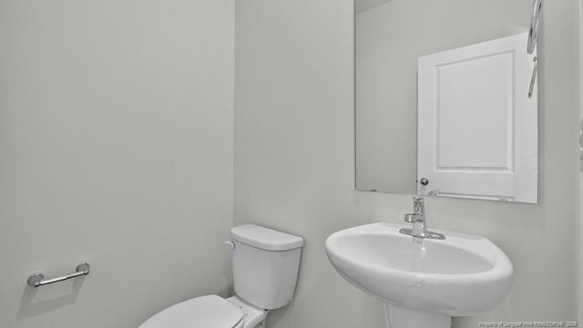 712 Lazy Elm Lane, Aberdeen, NC 28315