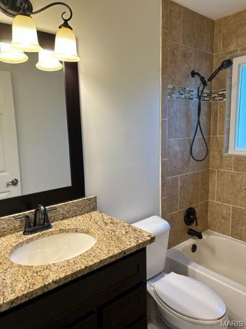 1 Braquewood Court, Manchester, MO 63021