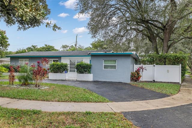 5712 Monroe Street, Hollywood, FL 33023