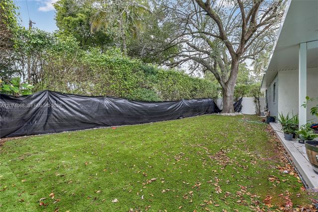 5712 Monroe Street, Hollywood, FL 33023