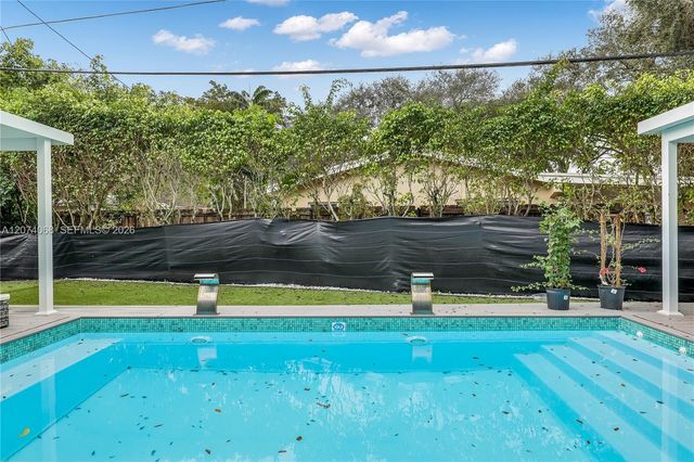 5712 Monroe Street, Hollywood, FL 33023