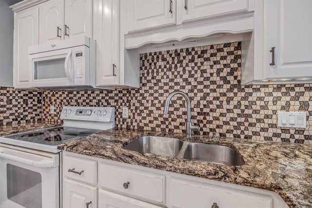 315 Confederate Woods, Cabot, AR 72023