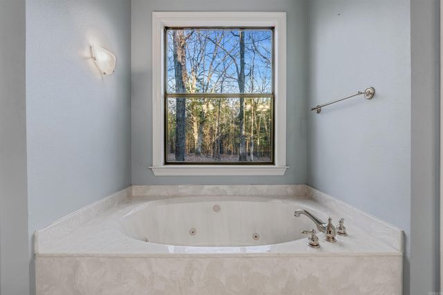 315 Confederate Woods, Cabot, AR 72023