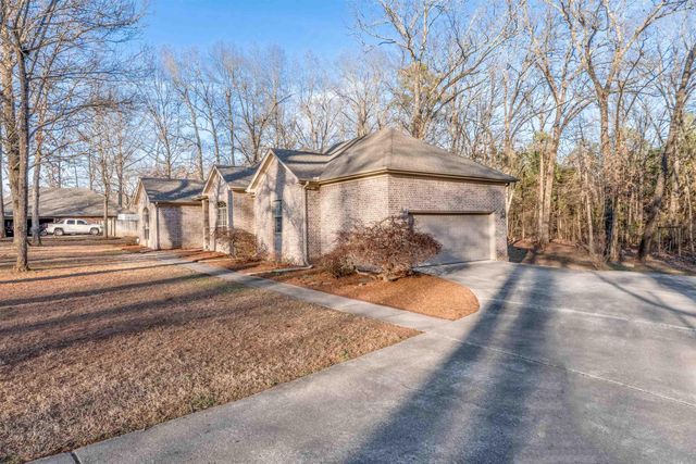 315 Confederate Woods, Cabot, AR 72023