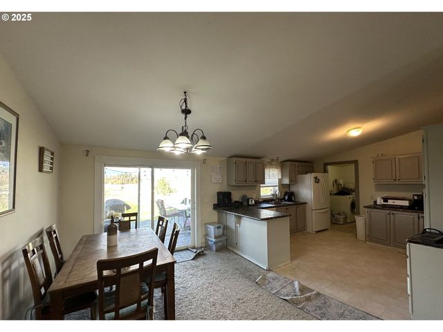 22 GLEN AFFRIC Rd, Goldendale, WA 98620