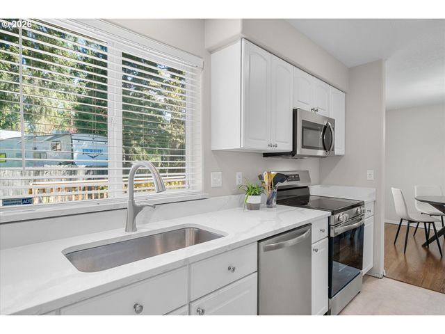 5501 Se CLEARBROOK St, Hillsboro, OR 97123