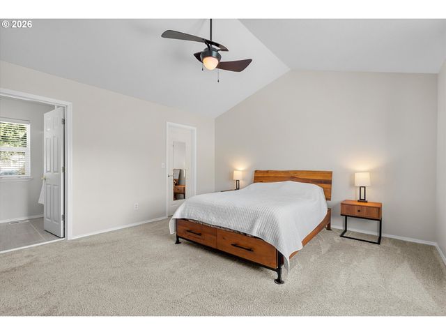 5501 Se CLEARBROOK St, Hillsboro, OR 97123