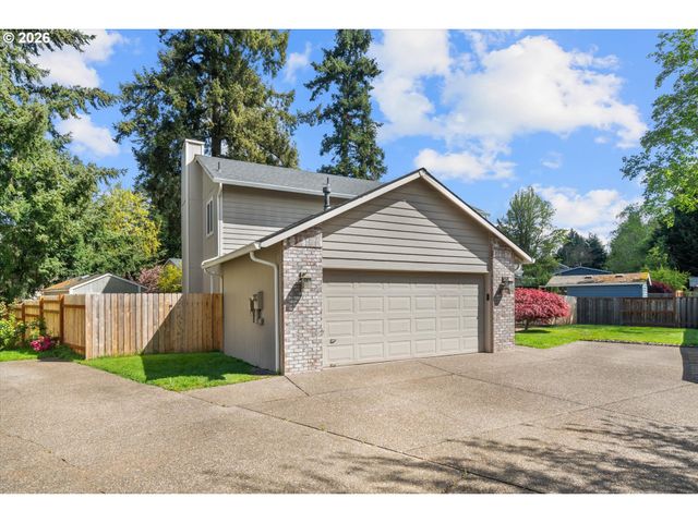 5501 Se CLEARBROOK St, Hillsboro, OR 97123