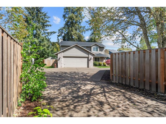 5501 Se CLEARBROOK St, Hillsboro, OR 97123