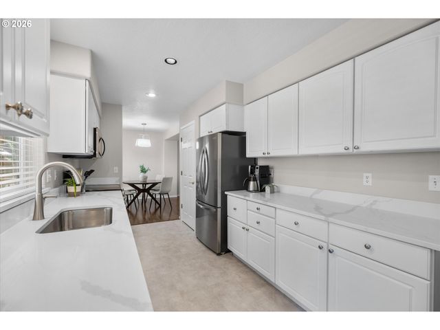 5501 Se CLEARBROOK St, Hillsboro, OR 97123