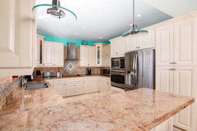 411 Sombrero Beach Road, Marathon, FL 33050