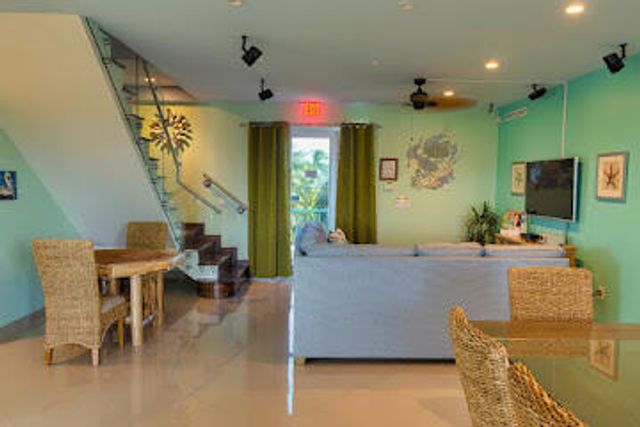 411 Sombrero Beach Road, Marathon, FL 33050