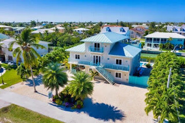 411 Sombrero Beach Road, Marathon, FL 33050