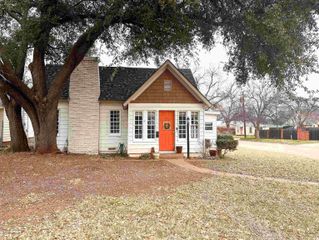 1652 ARDATH AVENUE, Wichita Falls, TX 76301