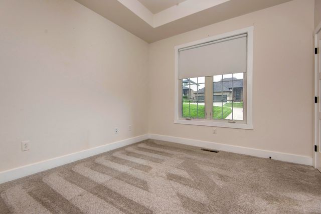 6099 S Hampton Avenue, Springfield, MO 65810