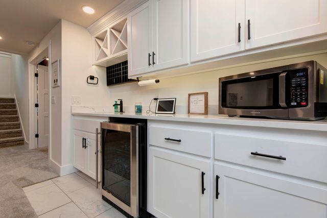 6099 S Hampton Avenue, Springfield, MO 65810