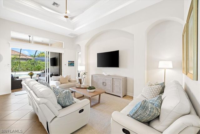 7831 Valencia CT, Naples, FL 34113