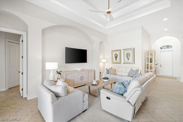 7831 Valencia CT, Naples, FL 34113