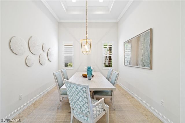 7831 Valencia CT, Naples, FL 34113