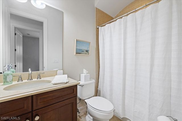 7831 Valencia CT, Naples, FL 34113