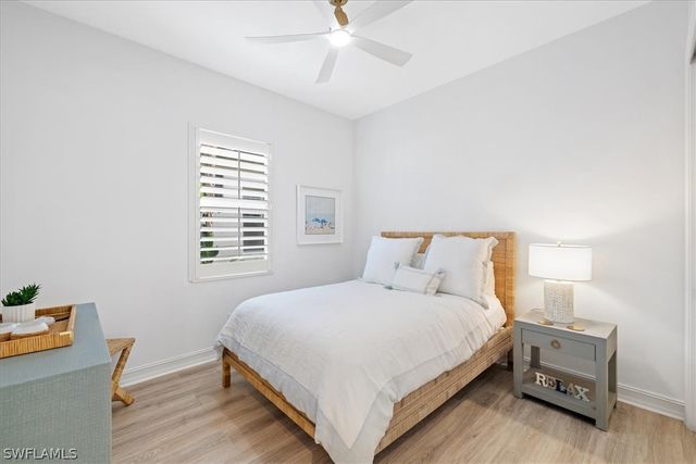 7831 Valencia CT, Naples, FL 34113