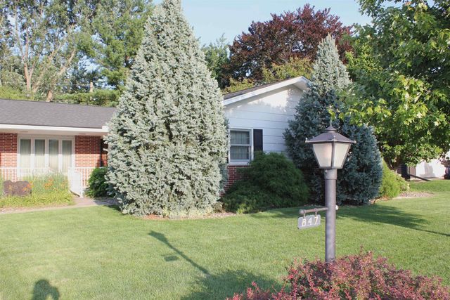 847 Lynkaylee Drive, Waterloo, IA 50701