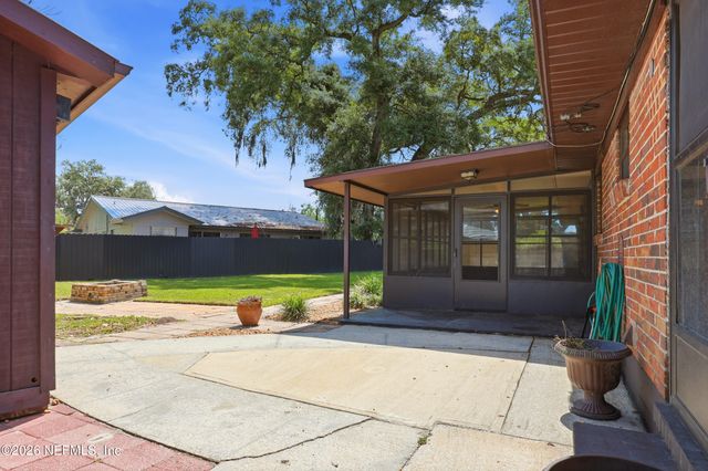 1089 GROVE Cove, Jacksonville, FL 32221