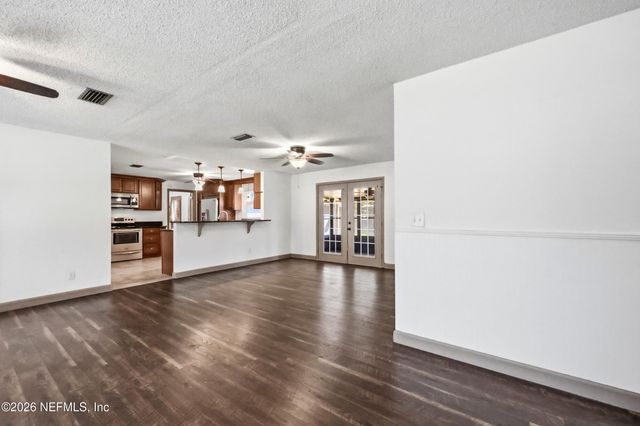 1089 GROVE Cove, Jacksonville, FL 32221
