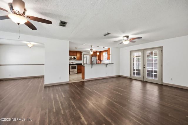 1089 GROVE Cove, Jacksonville, FL 32221