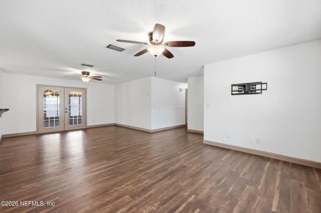 1089 GROVE Cove, Jacksonville, FL 32221