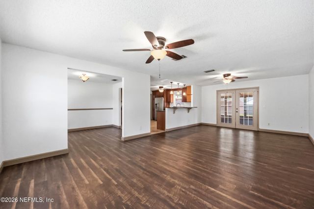 1089 GROVE Cove, Jacksonville, FL 32221