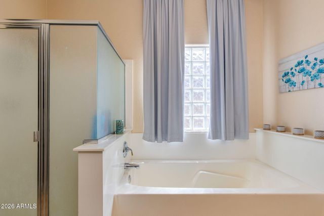 3002 W SENTINEL ROCK Road, Phoenix, AZ 85086