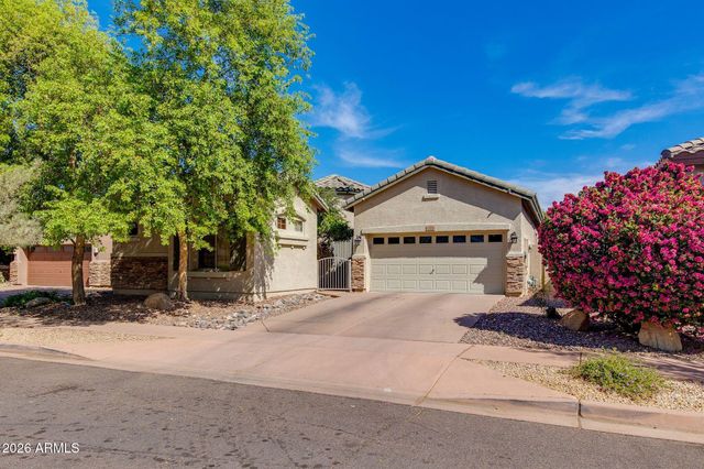 3002 W SENTINEL ROCK Road, Phoenix, AZ 85086