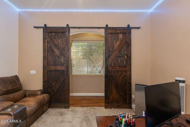 3002 W SENTINEL ROCK Road, Phoenix, AZ 85086