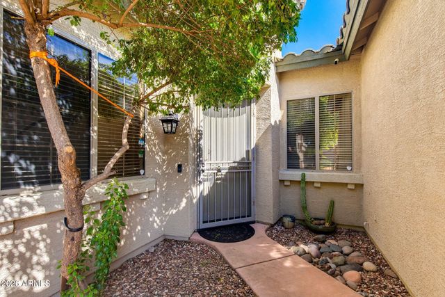 3002 W SENTINEL ROCK Road, Phoenix, AZ 85086