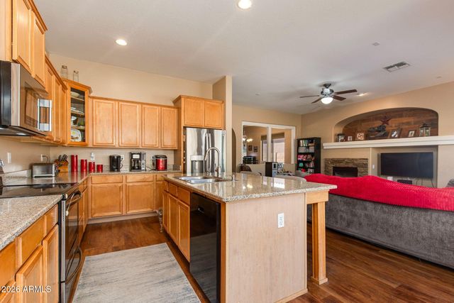 3002 W SENTINEL ROCK Road, Phoenix, AZ 85086